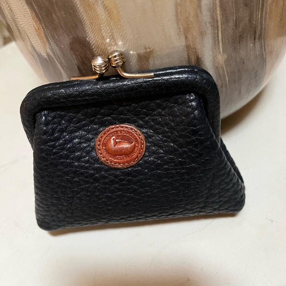 Dooney coin purse - Picture 2 of 4